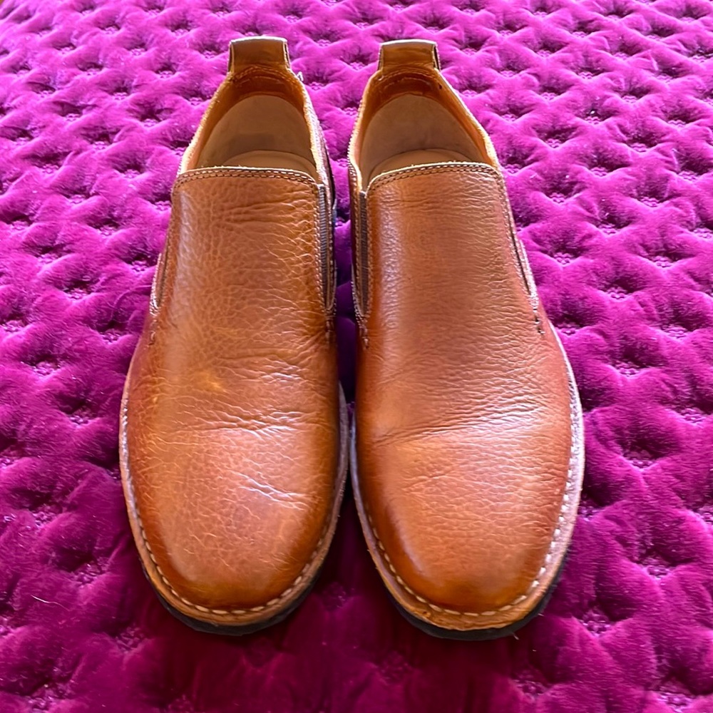 Tommy Bahama Men’s Grovewin shoes size 11 1/2 M. Never fit. Excellent condition